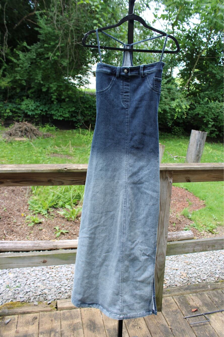 Urban Revivo Ombre Denim Maxi Dress | US 4 | New With Tag 💙✨